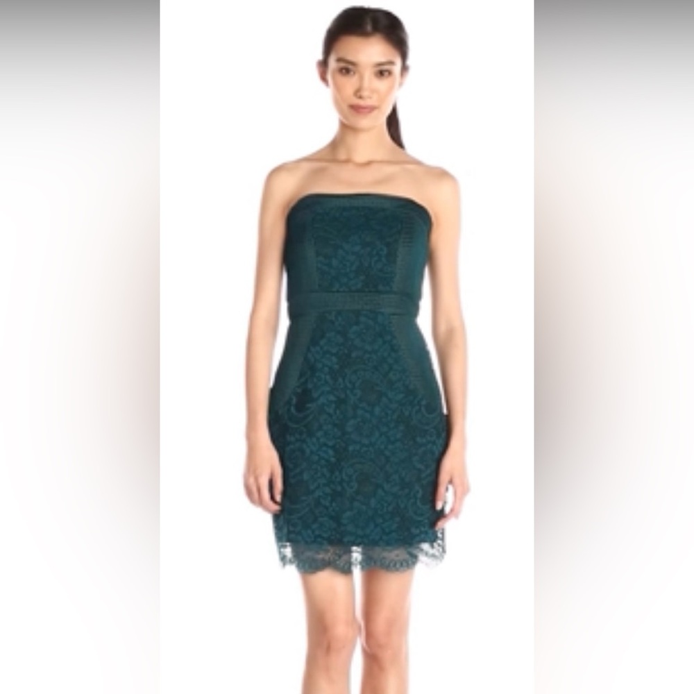 LOVERS + FRIENDS Break Free Bodycon
Strapless Lace Dress Teal and Black Size S